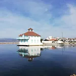 Presqu'ile De Cap Coudalere Avec - Piscine Ouverte Et Chauffee -terrasse-aire De Jeux D'enfants - Parking - Terrain Multisport - Terrain De Petanque * Le Barcarès